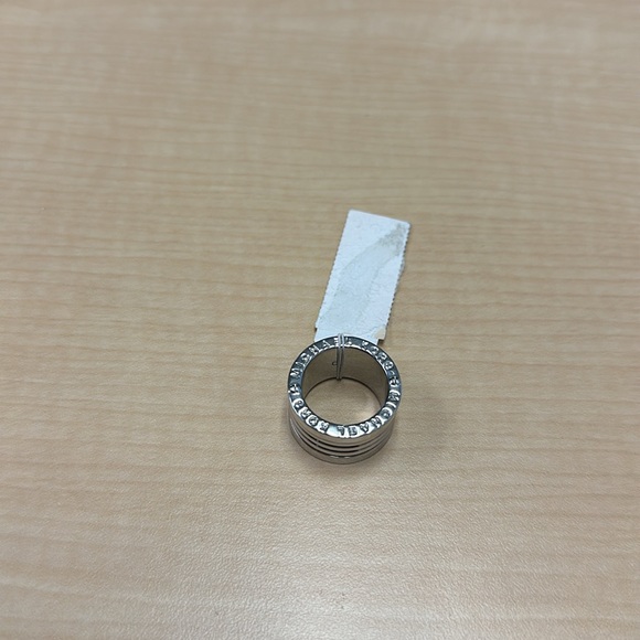 Michael Kors, hard to find silver band - Picture 3 of 6